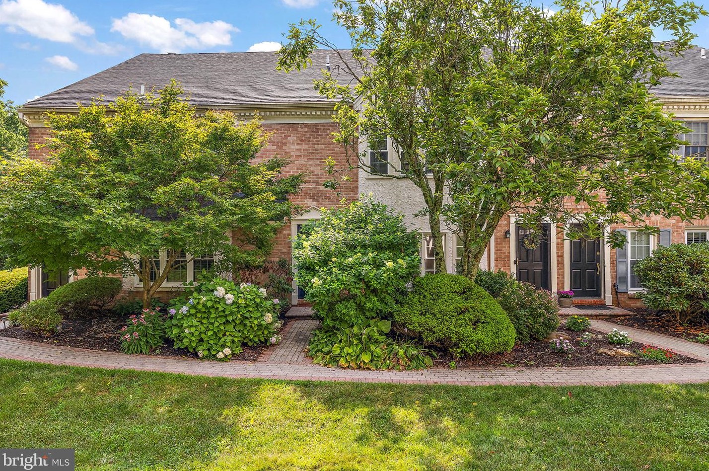 503 Everest Cir, West Chester, PA 19382-6373