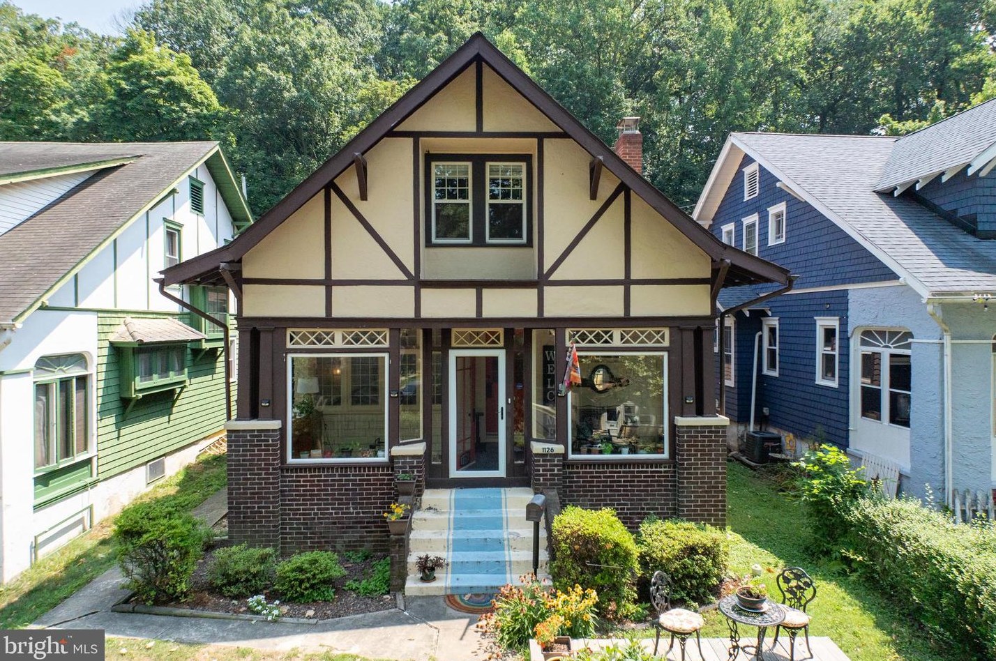 1126 Oak St, Coatesville, PA 19320