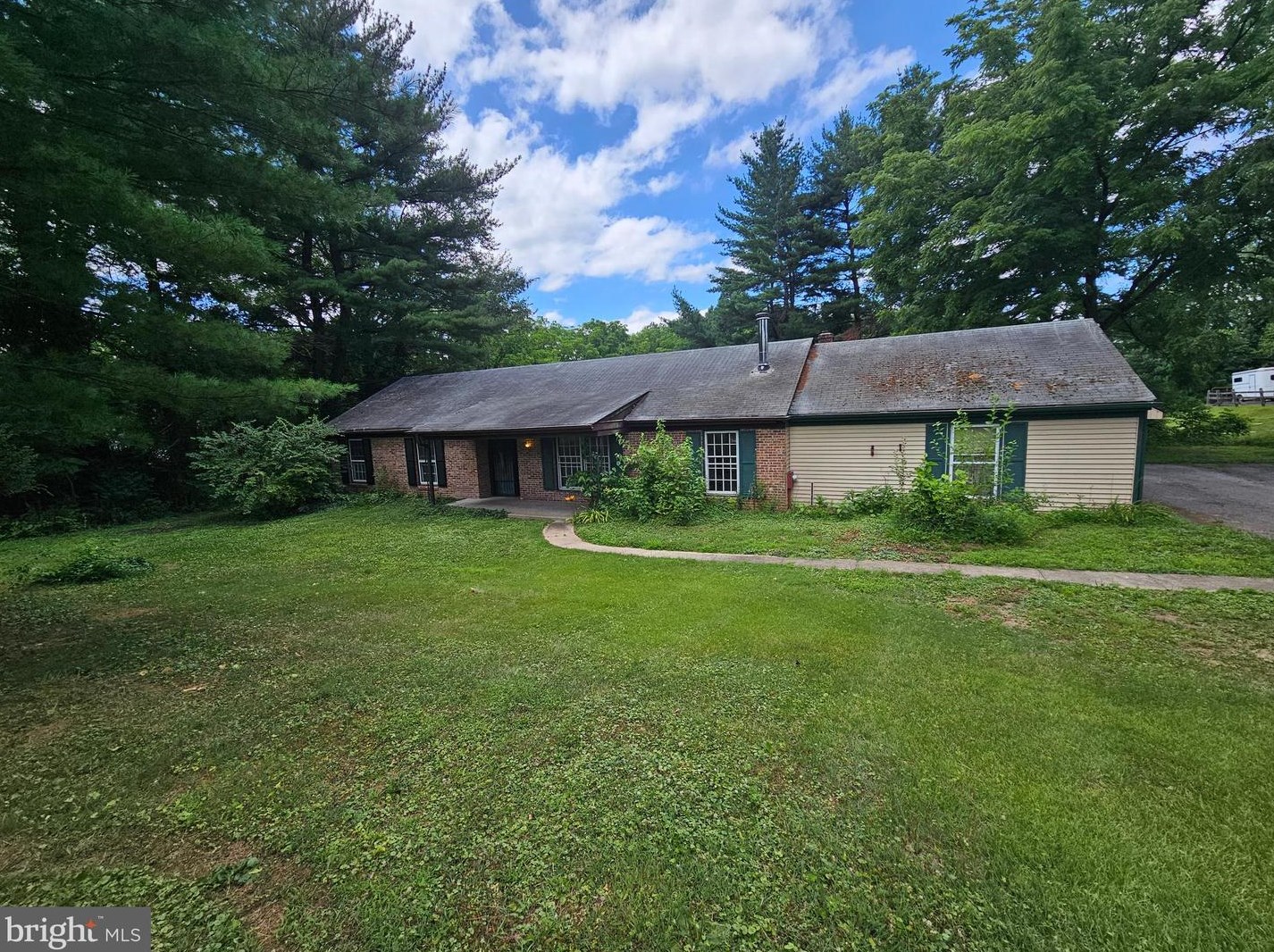 634 Little Elk Creek Rd, Oxford, PA 19363