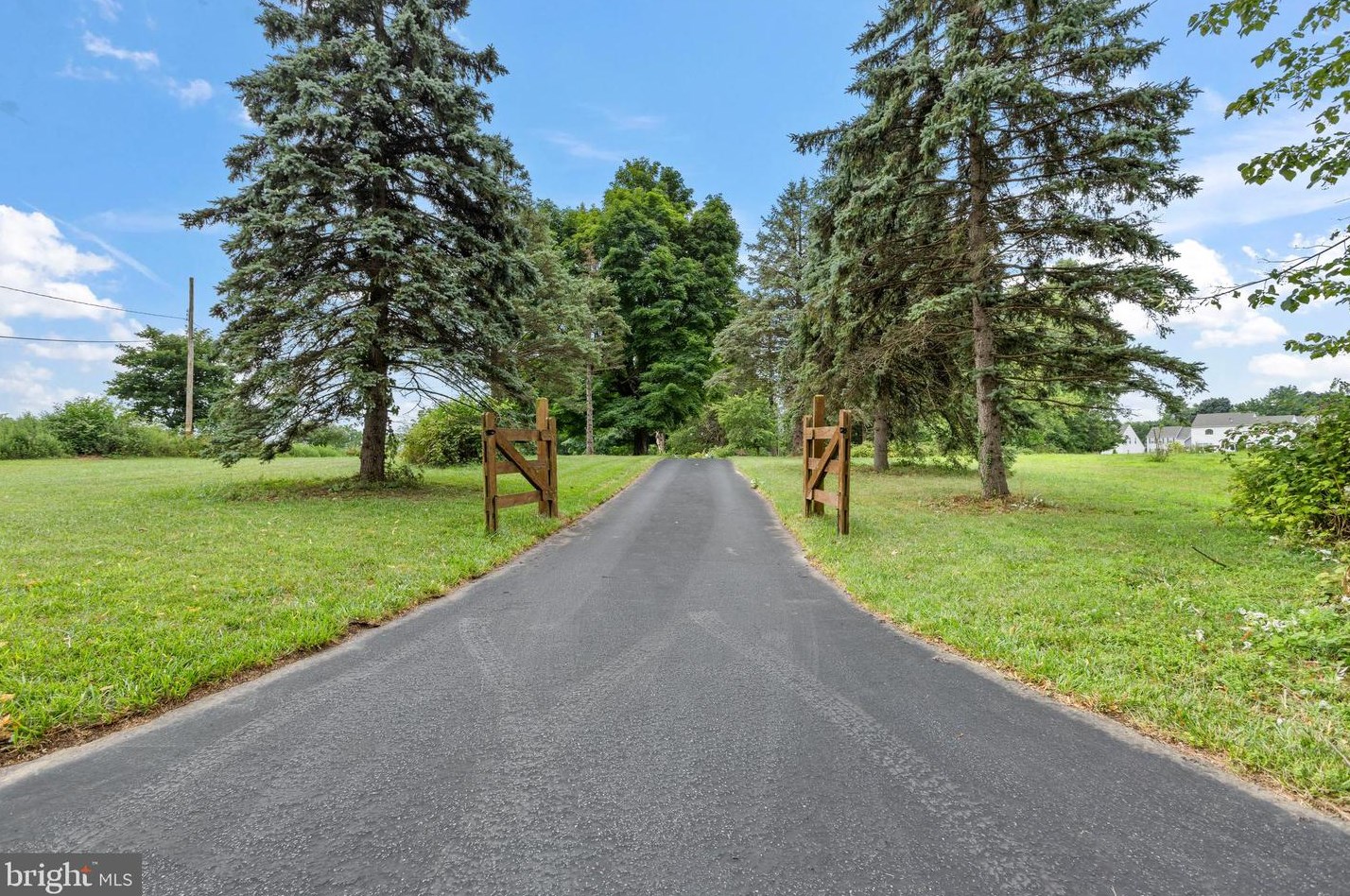 2140 W Chester Rd, Coatesville, PA 19320