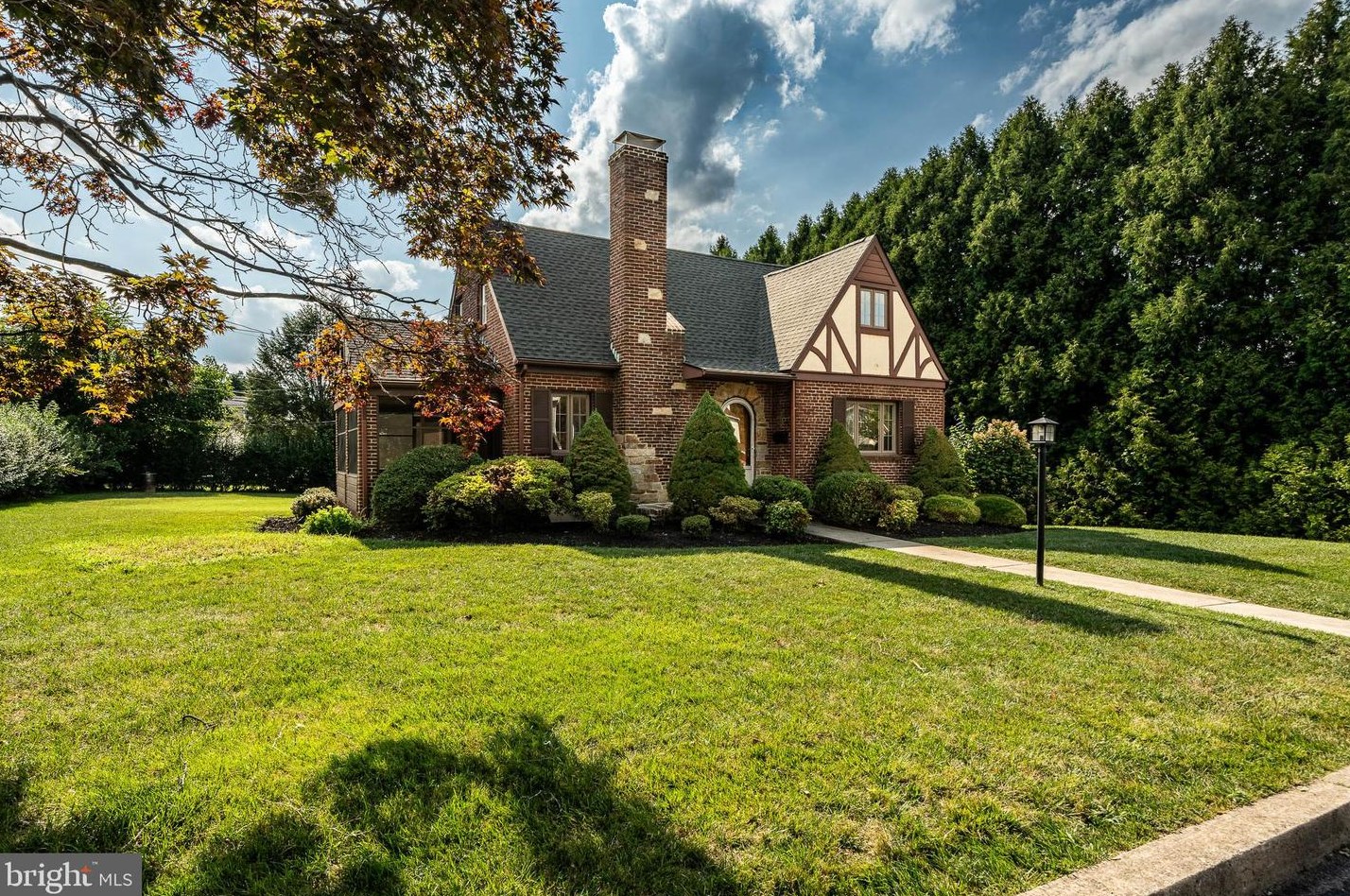 822 Hornblende Ave, Kennett Sq, PA 19348