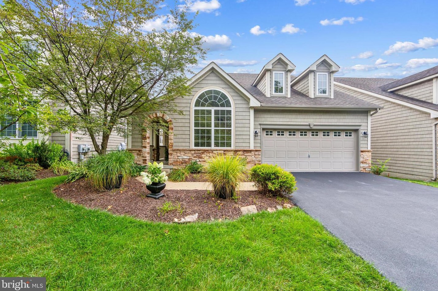 118 Porthcawl Ct, Avondale, PA 19311