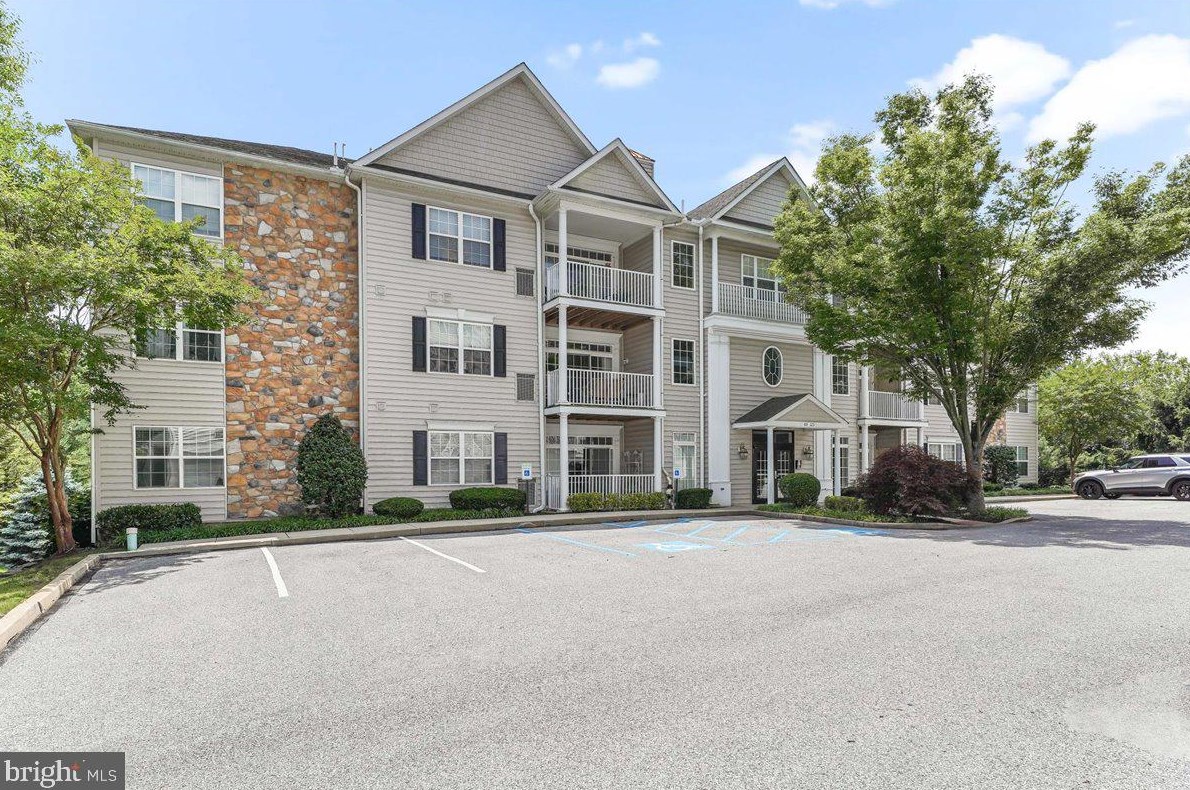 107 Victoria Gardens Dr #d, Kennett Sq, PA 19348