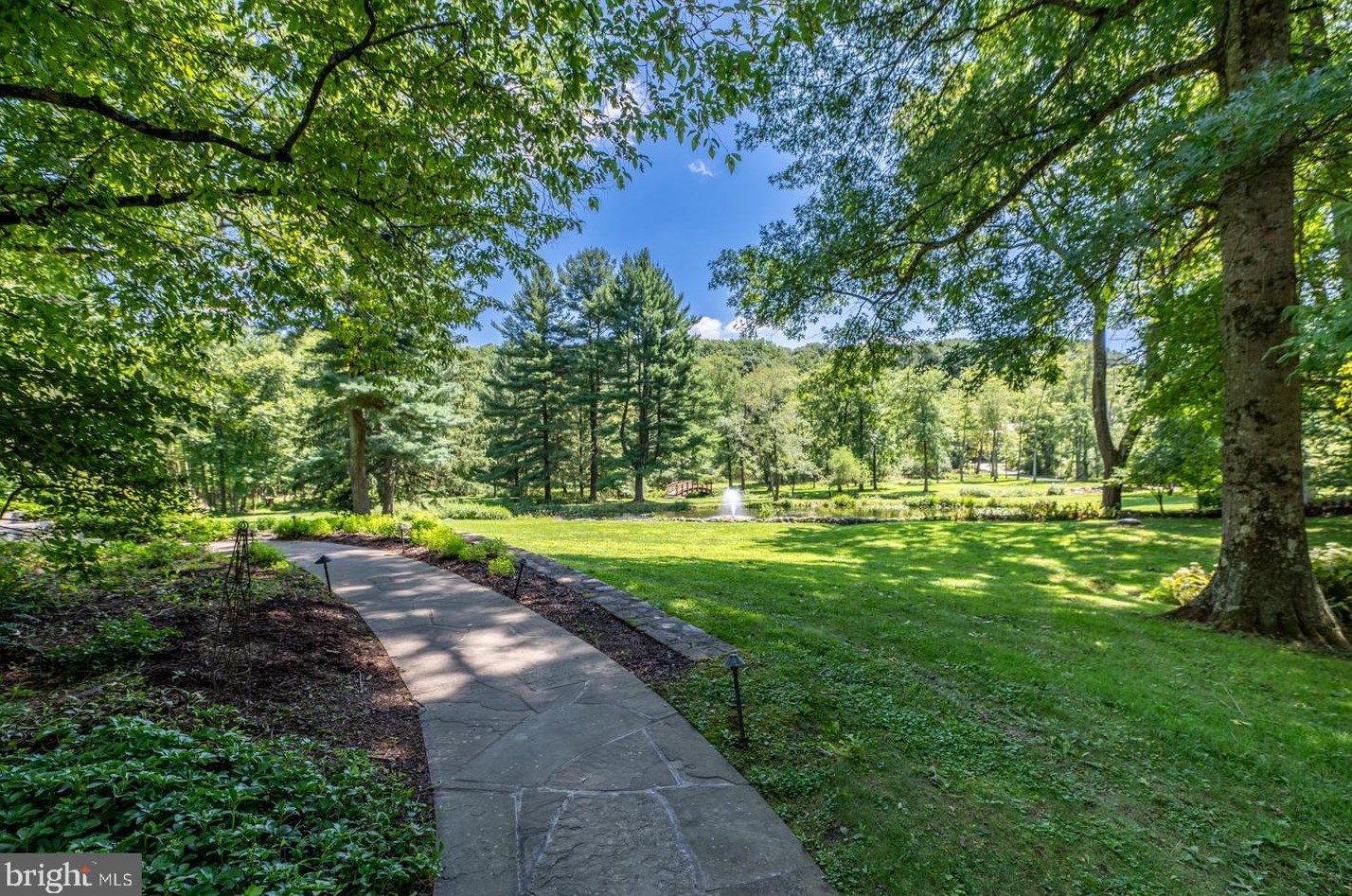 1045 Lower Pine Creek, Chester Springs, PA 19425