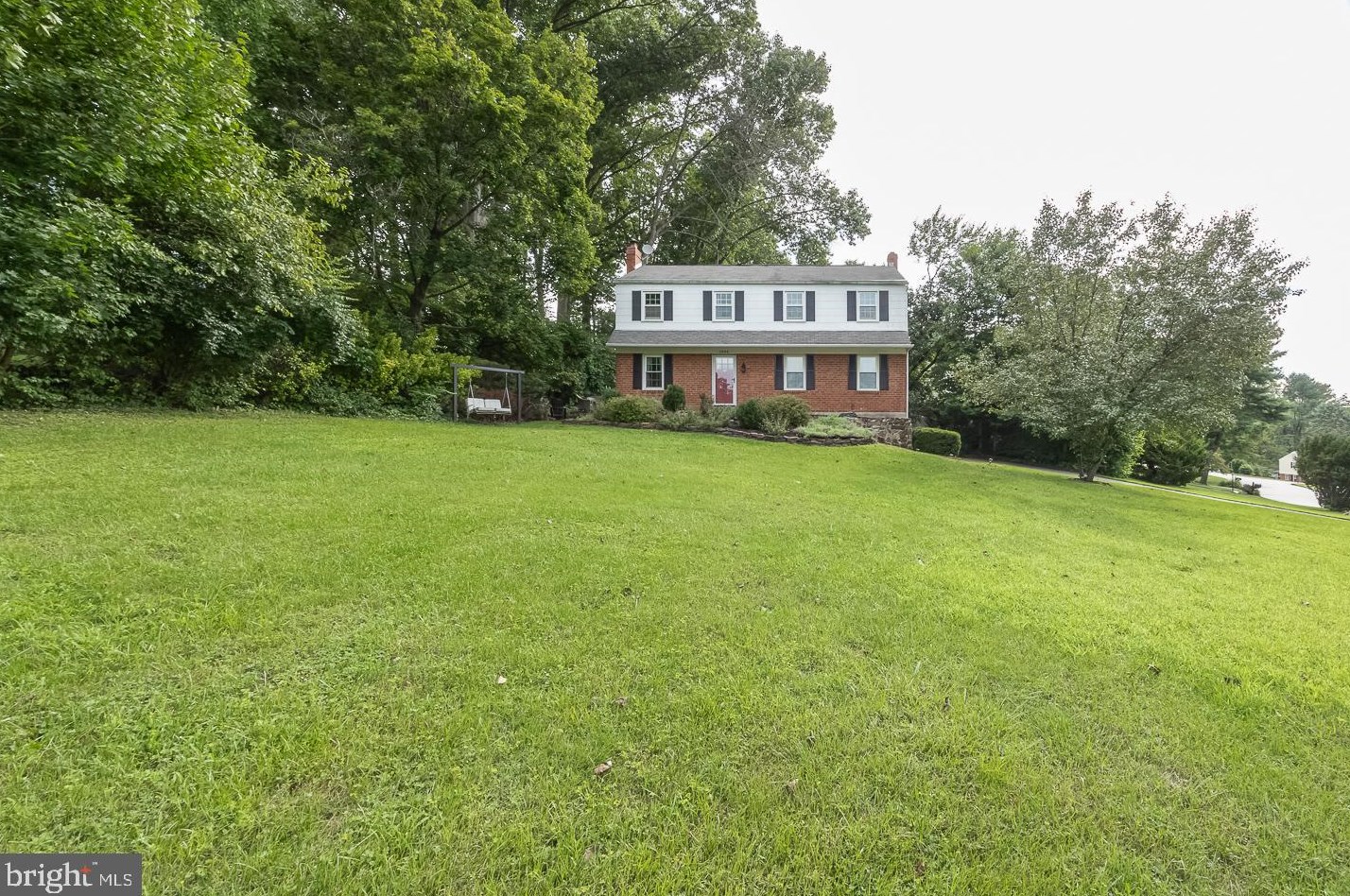 1044 Warren Rd, West Chester, PA 19382-5755