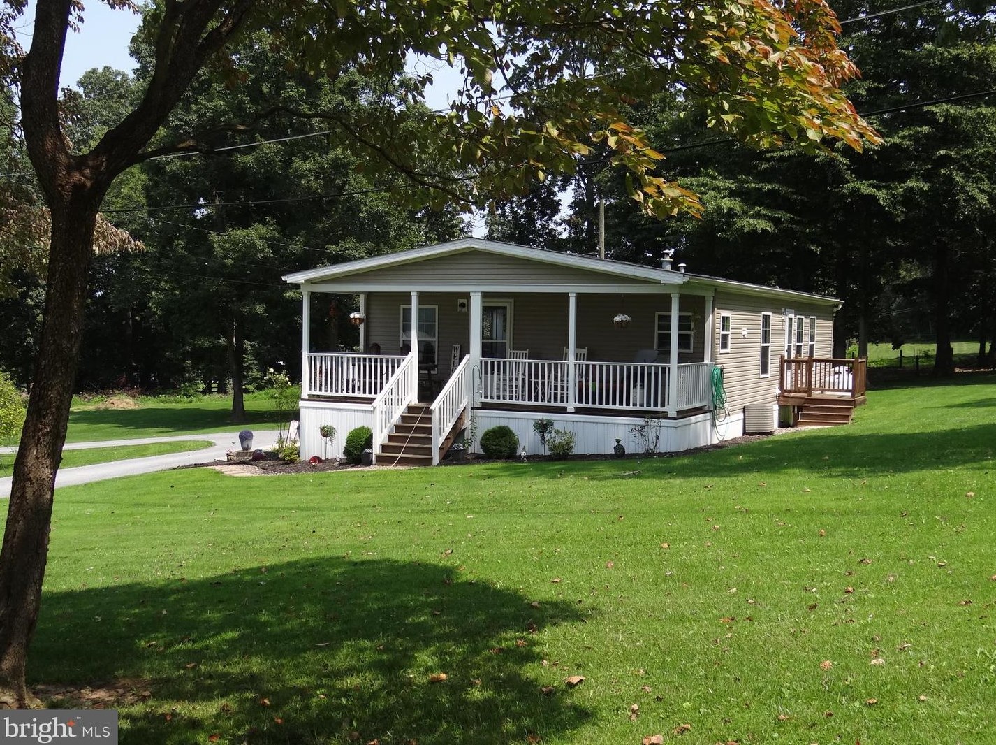 98 Seldomridge Ln, Honey Brook, PA 19344