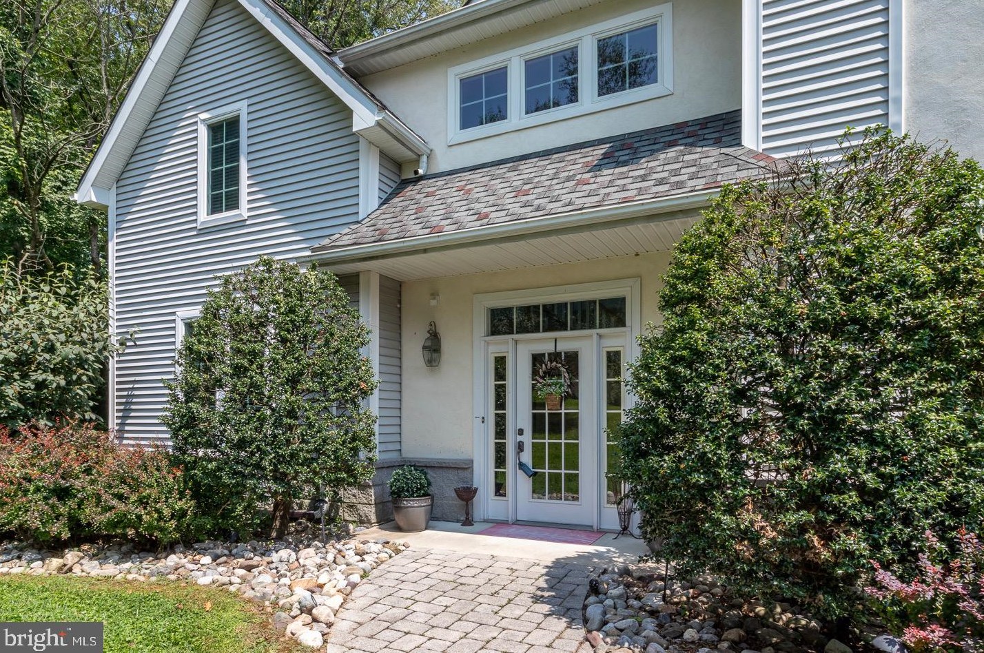 225 N Thistle Down Dr, Kennett Sq, PA 19348