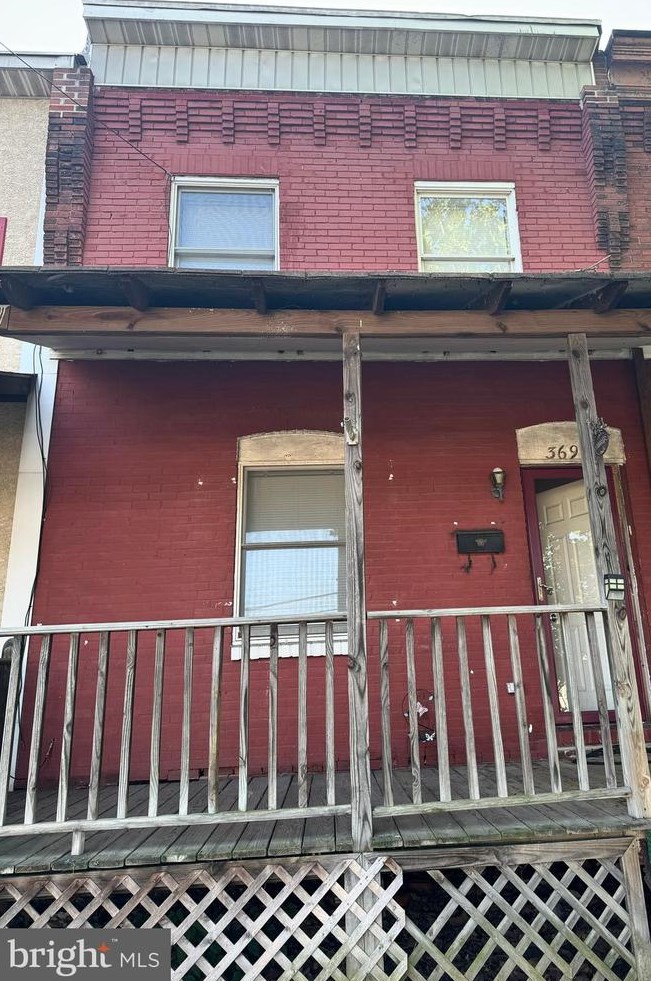369 S 1st Ave, Coatesville, PA 19320