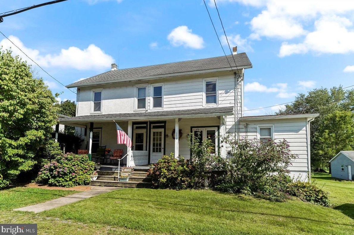 176 Old Limestone Rd, Oxford, PA 19363