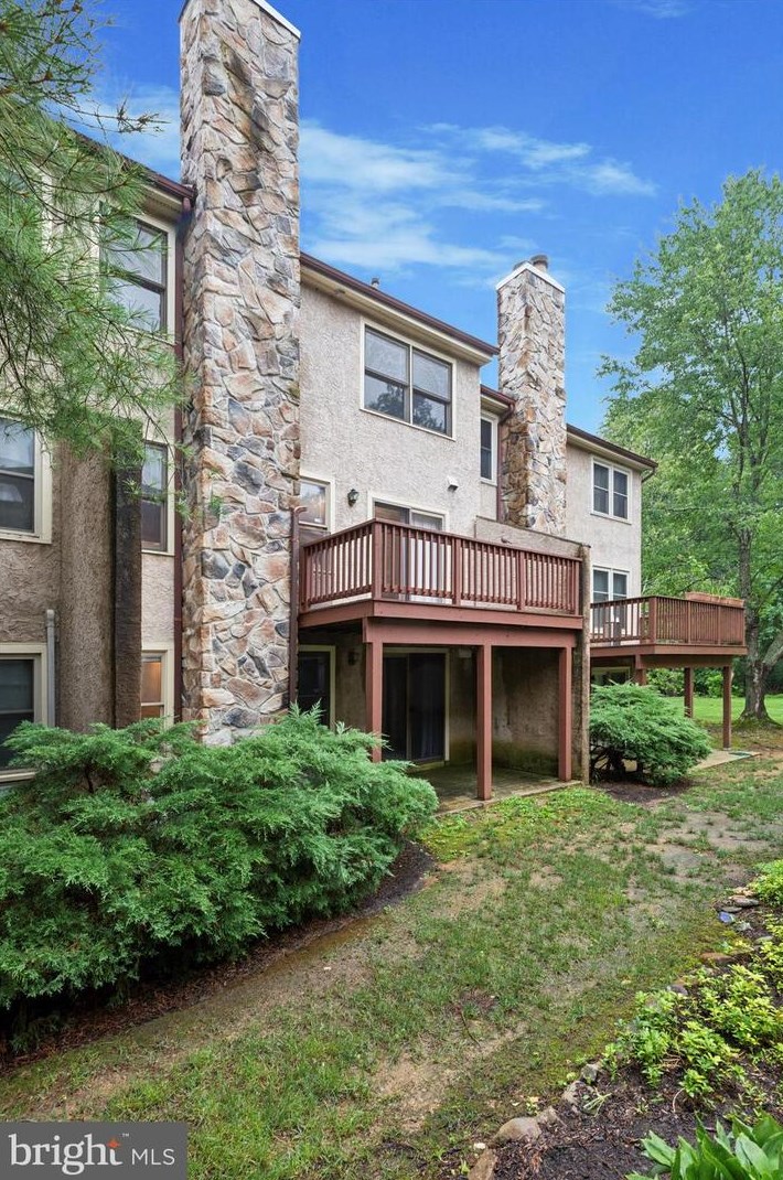 90 Bunker Hill Ct, Wayne, PA 19087