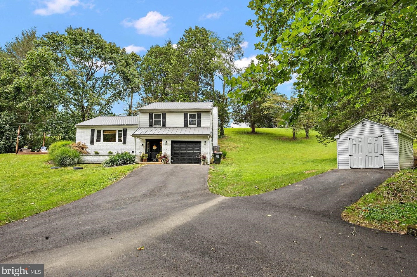 292 Glen Roy Rd, Nottingham, PA 19362