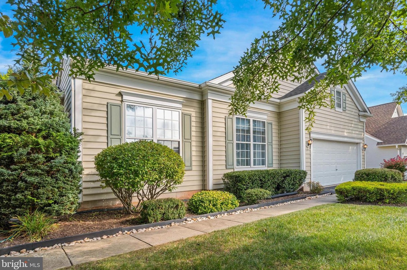 649 Martin Dr, Avondale, PA 19311