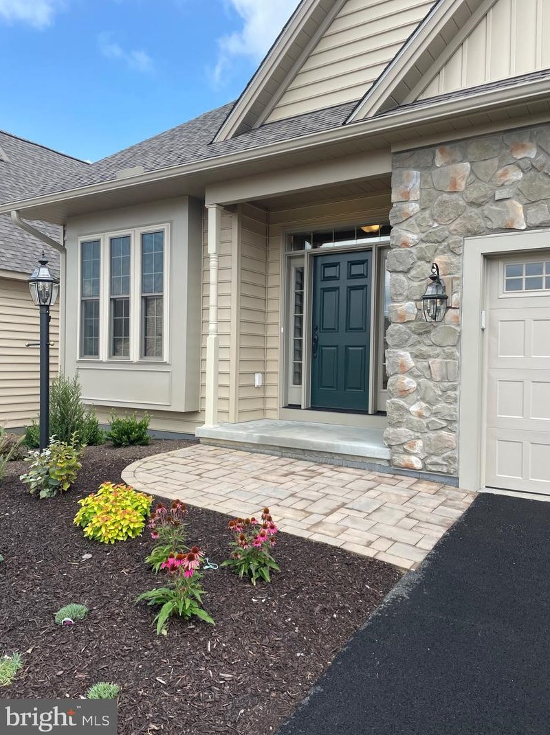 616 Greenbriar Path, Cochranville, PA 19330
