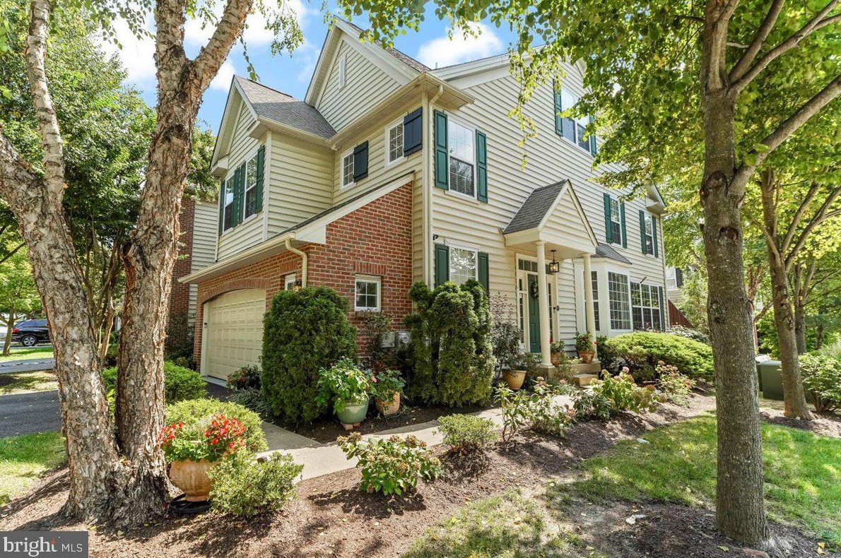 201 Deepdale Dr, Kennett Sq, PA 19348