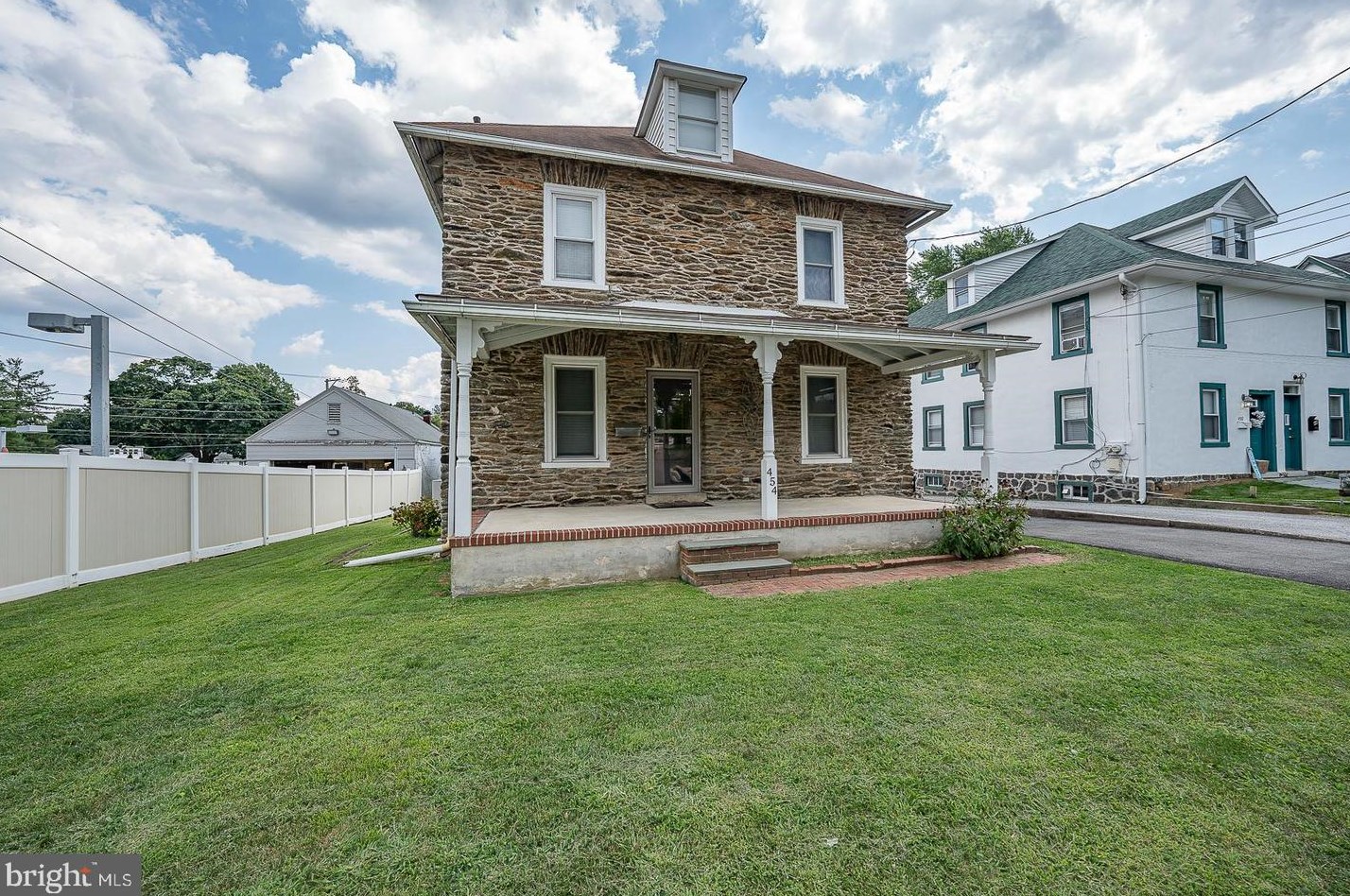 454 Upper Gulph Rd, Wayne, PA