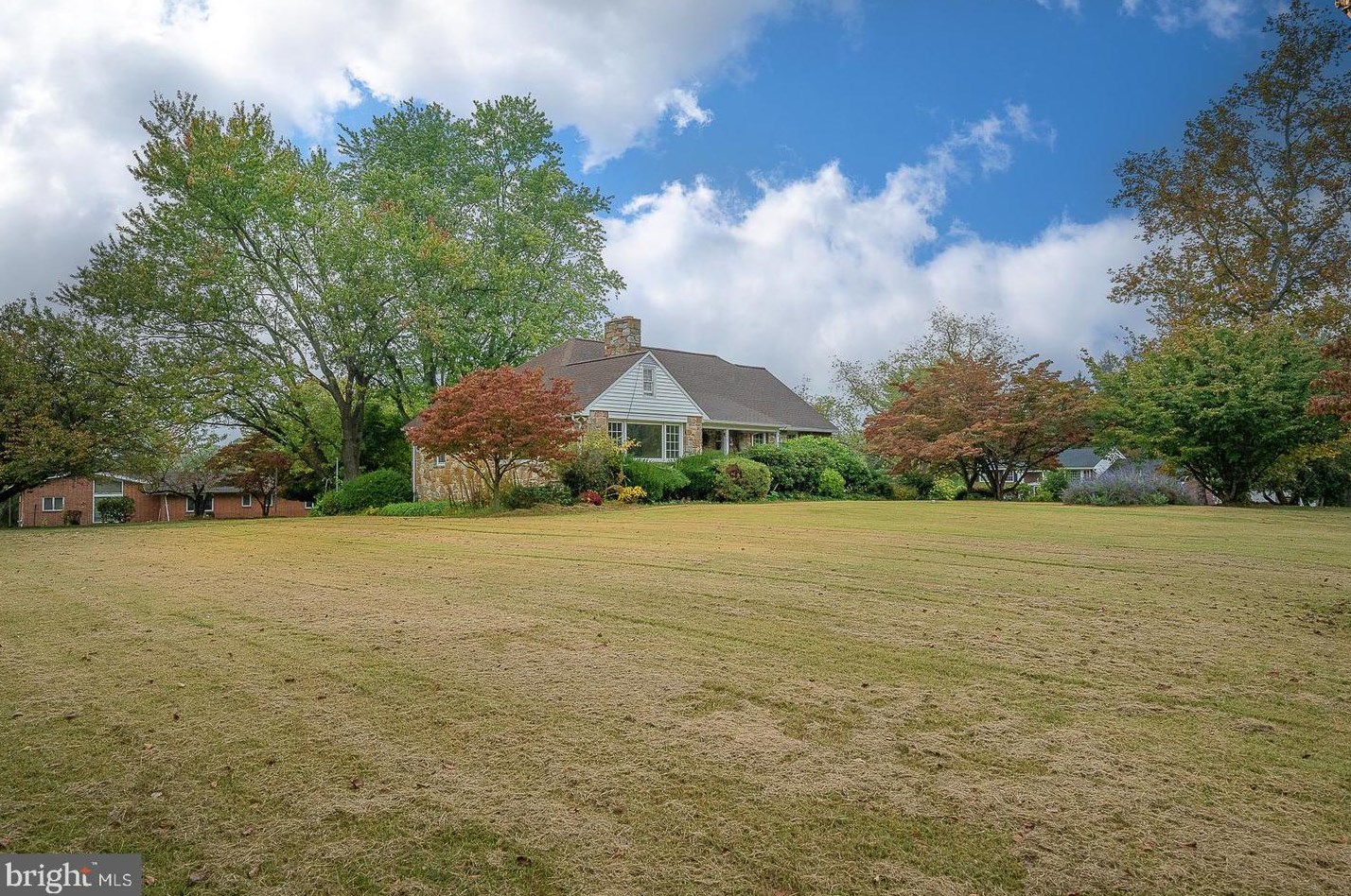23 Prout Dr, Coatesville, PA 19320