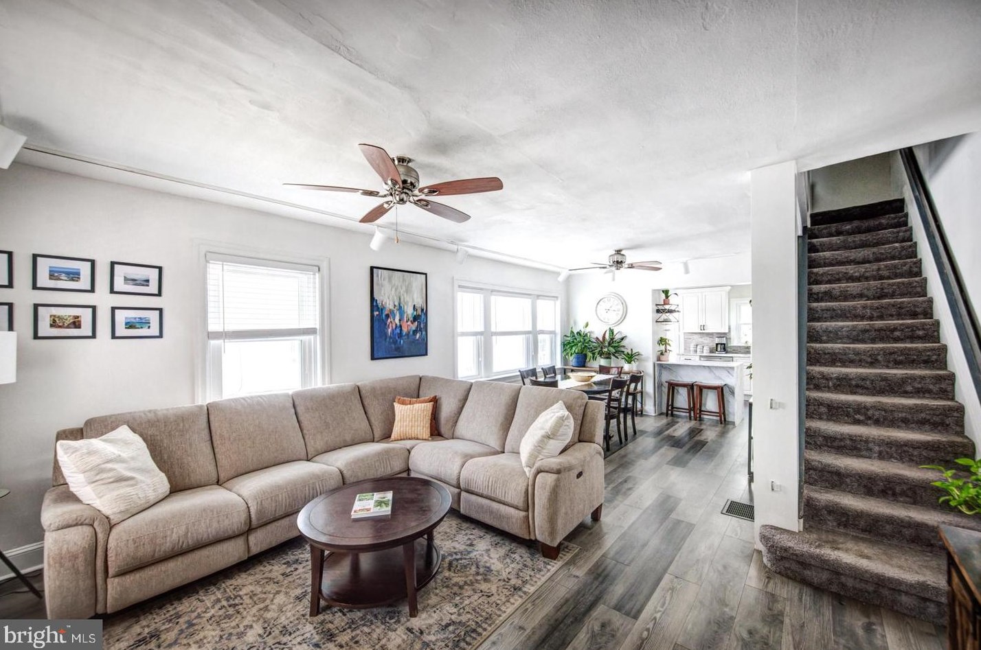 53 Grove Ave, Devon, PA 19333