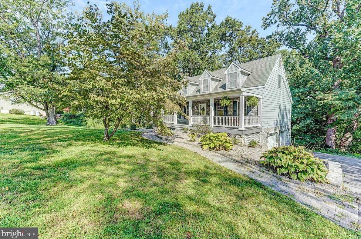 11 Tower Ln, New London Township, PA 19352