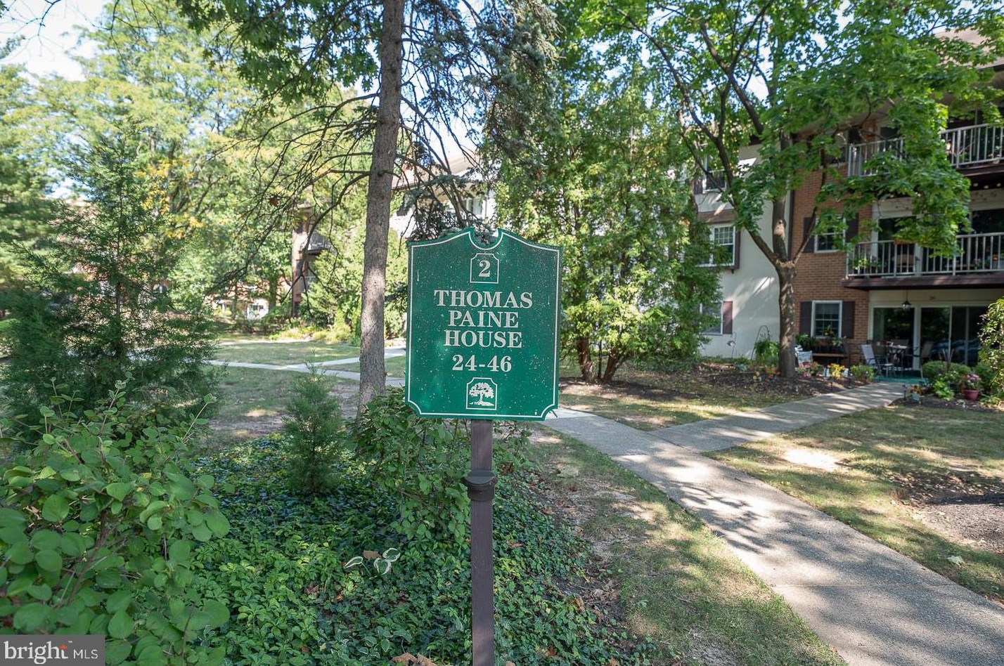 30 Drummers Ln, Wayne, PA 19087