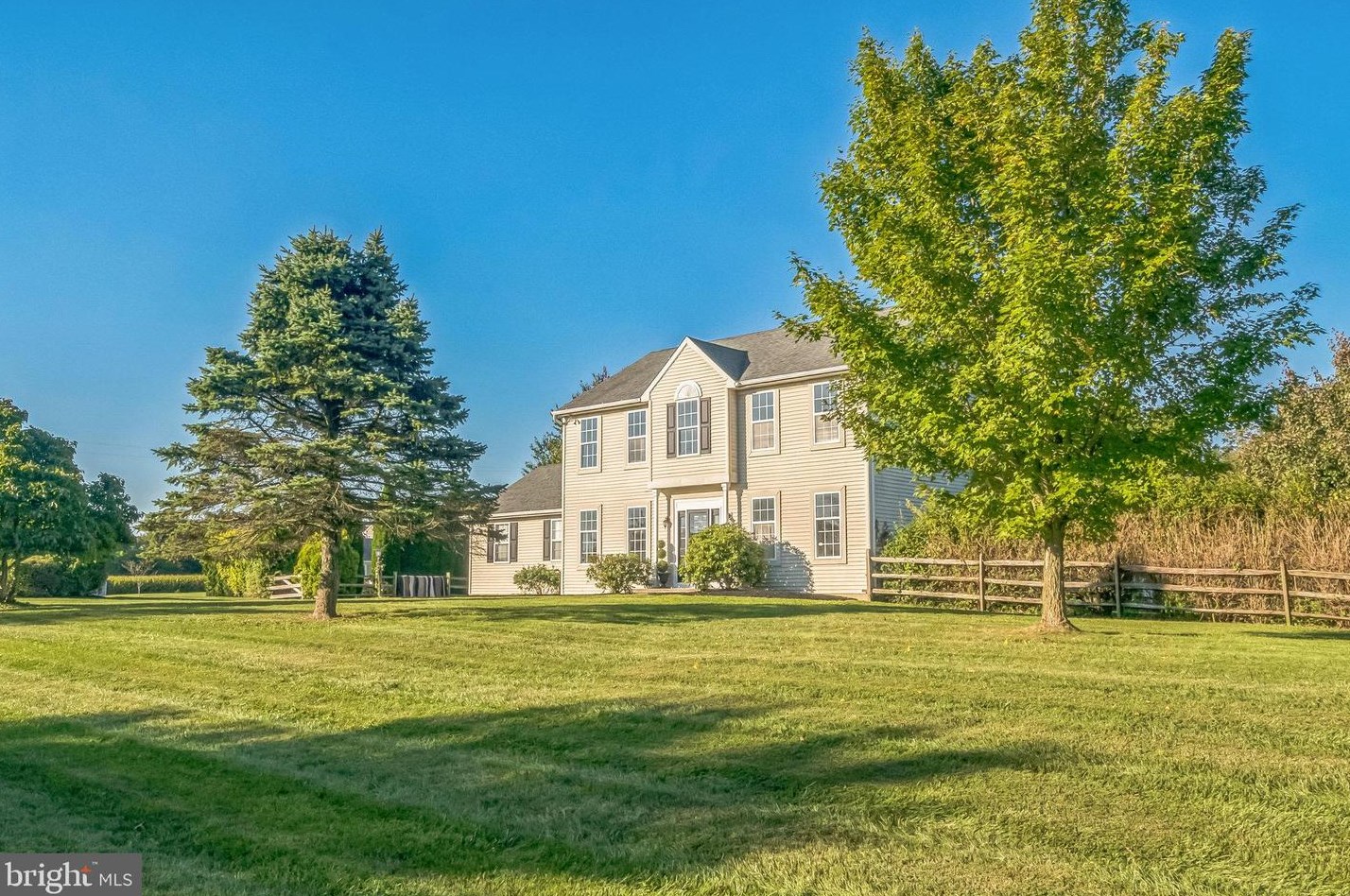 20 Knoll Rd, Coatesville, PA 19320