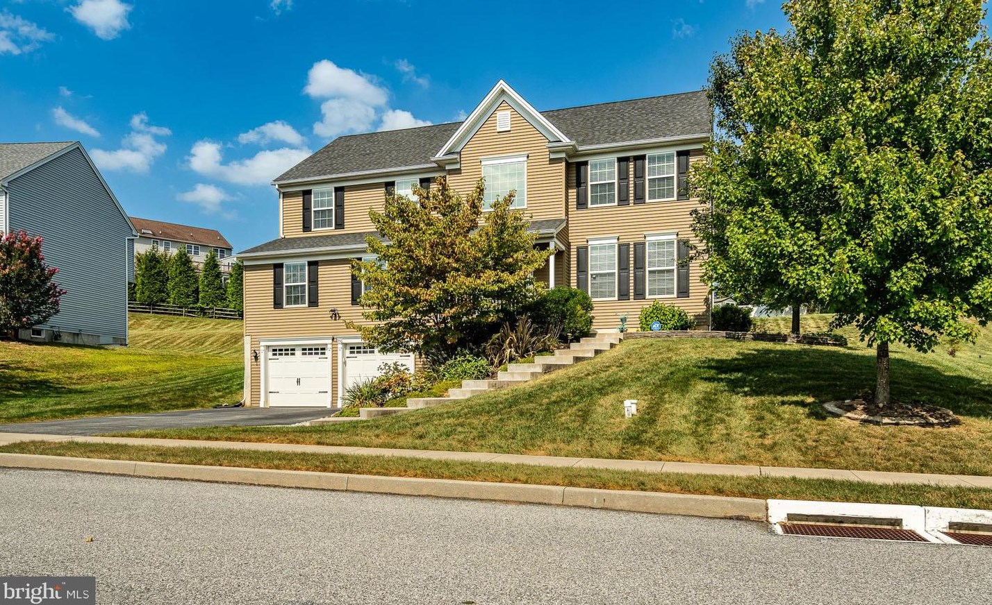 256 Coleridge Ln, Coatesville, PA 19320