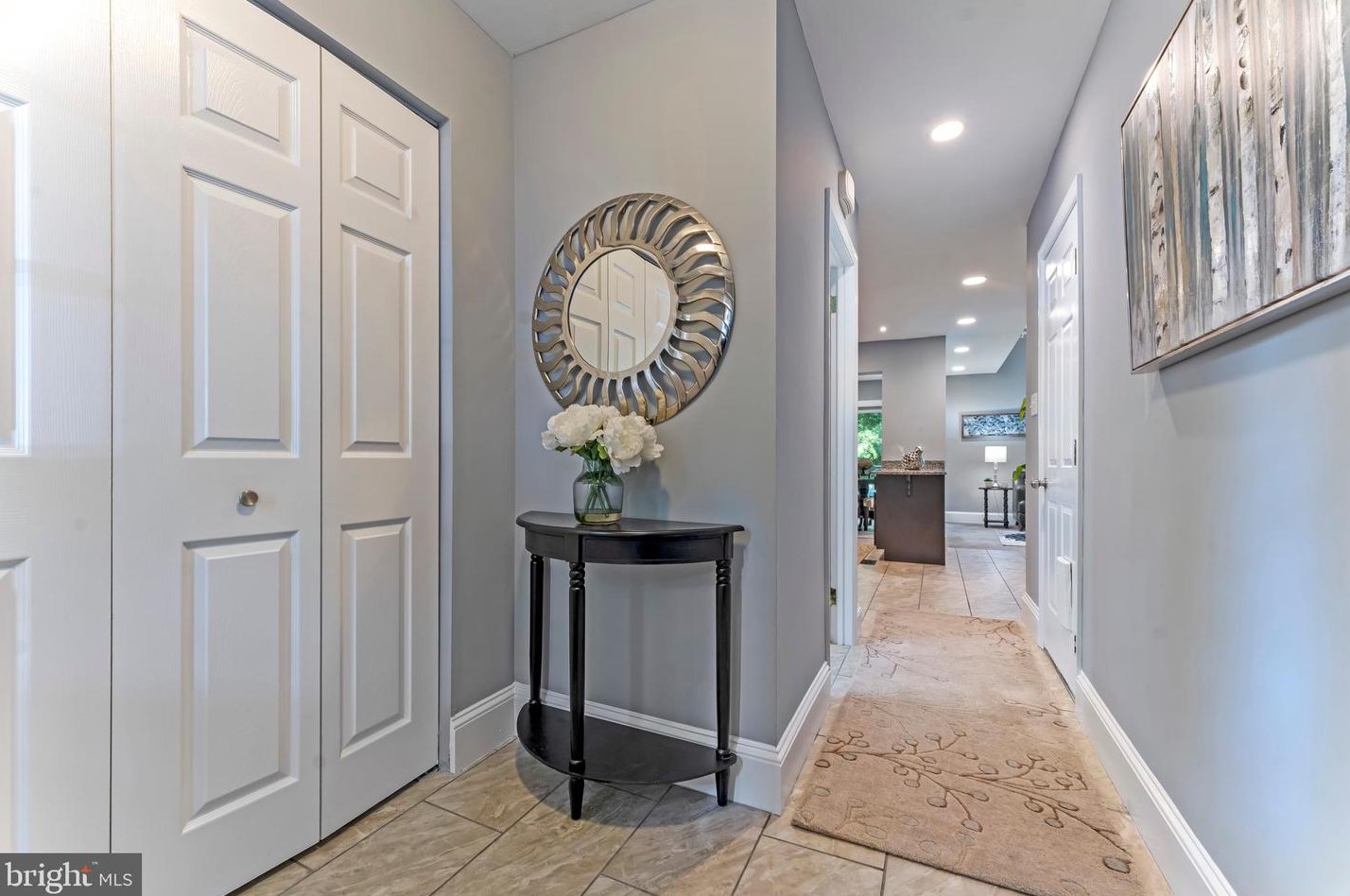 8 W Jonathan Ct, Kennett Sq, PA 19348