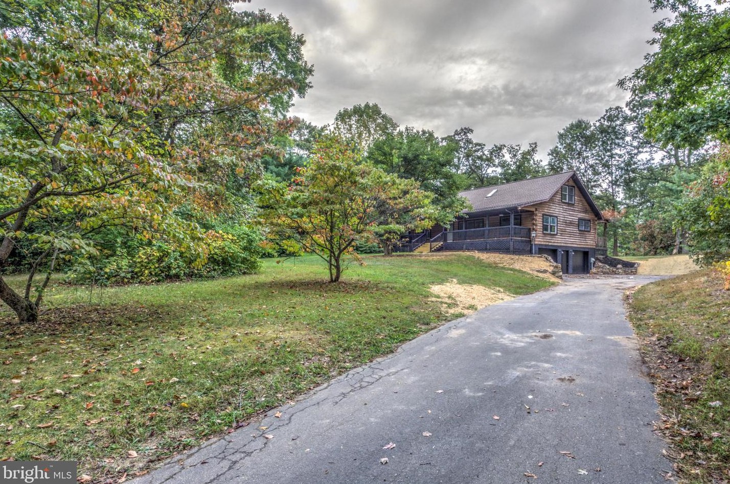 371 Hill Rd, Honey Brook, PA 19344