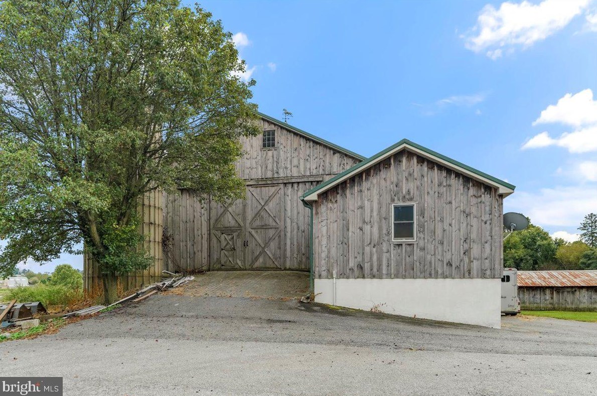 612 Jennersville Rd, Cochranville, PA 19330