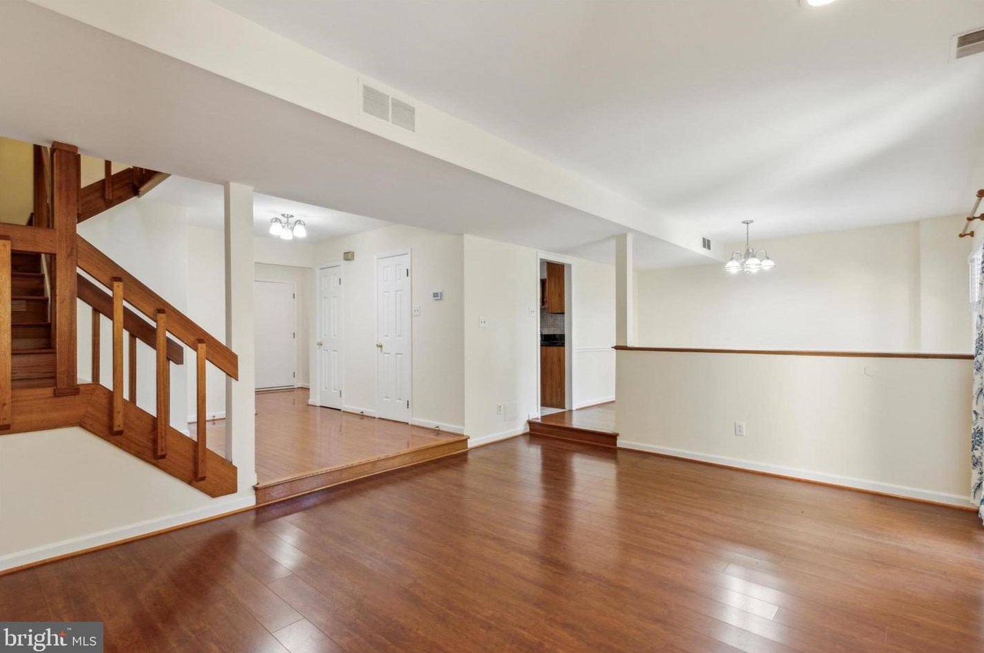 75 Militia Hill Dr, Wayne, PA 19087