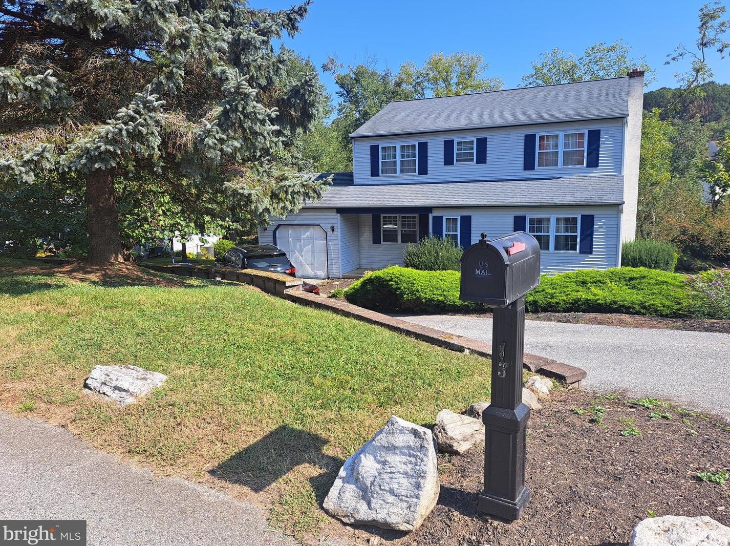 53 Lamberts Ln, Coatesville, PA 19320