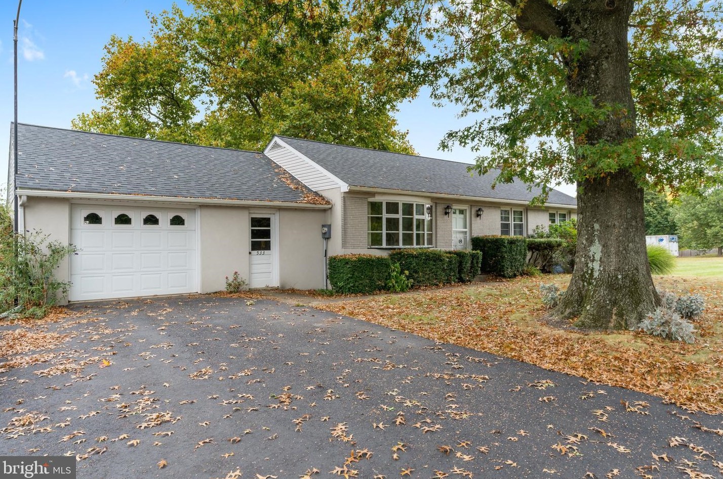 533 Ridge Rd, Spring City, PA 19475