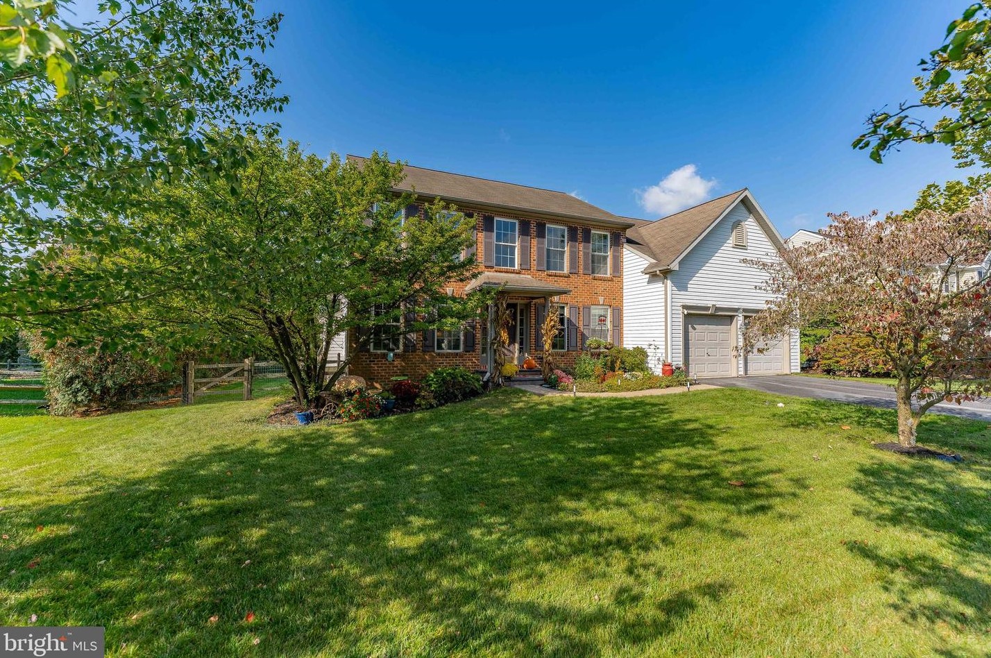 105 Ponds View Dr, Oxford, PA 19363