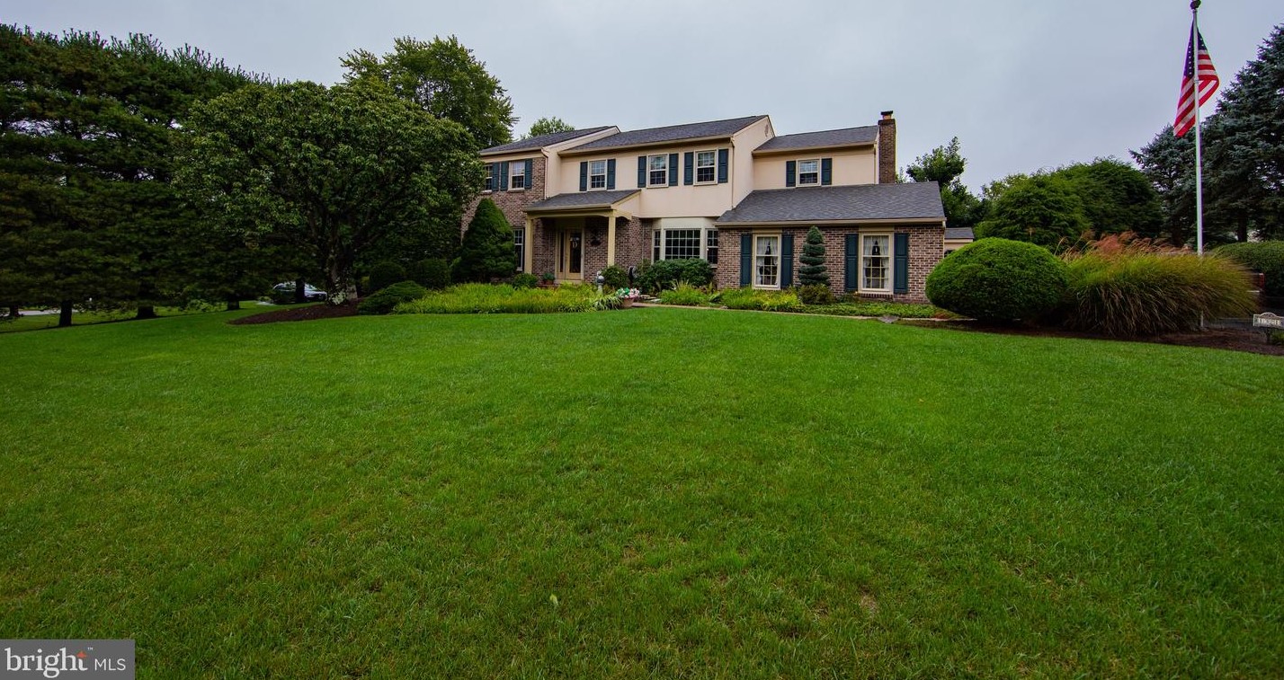 1321 Tulip Dr, West Chester, PA 19380-1468