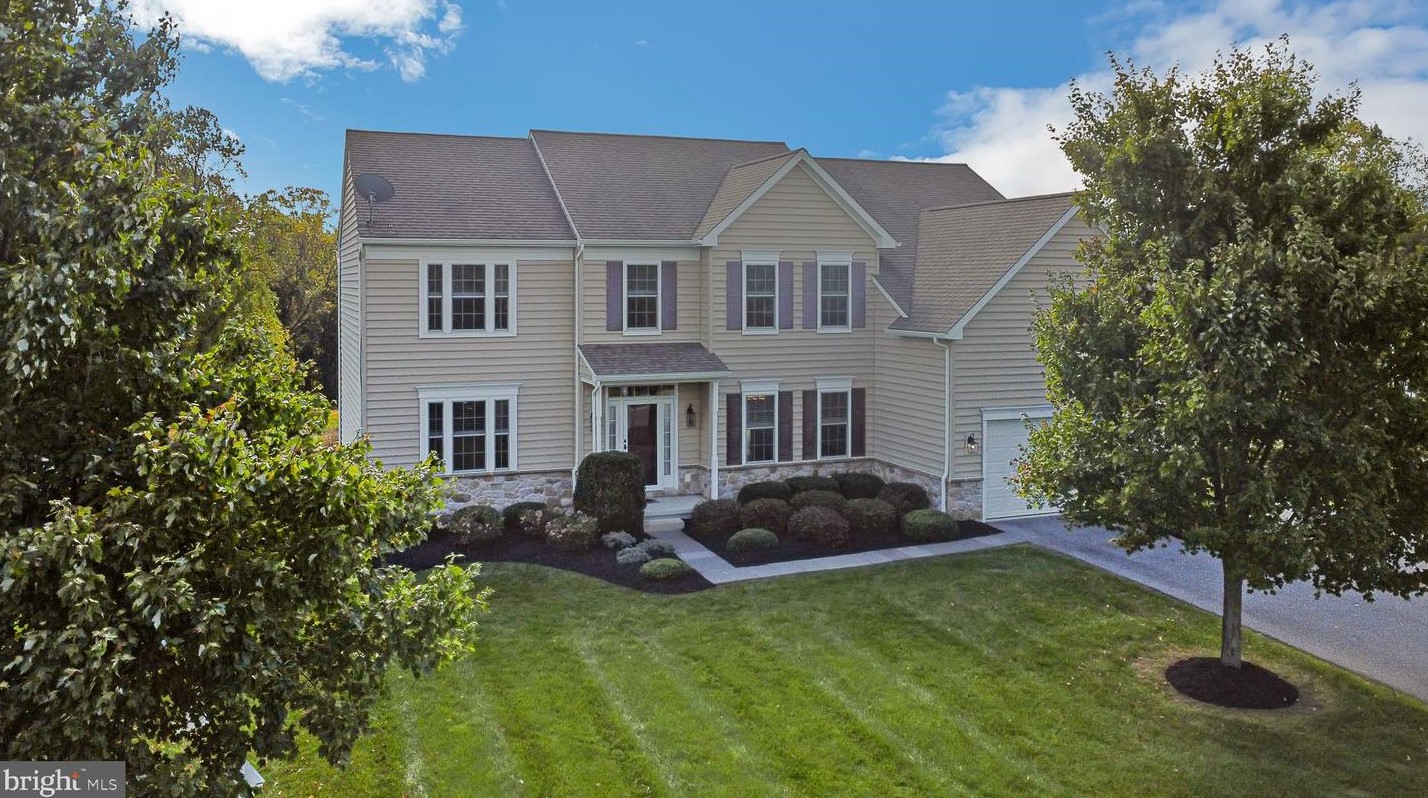 193 Mill House Dr, New London Township, PA 19352