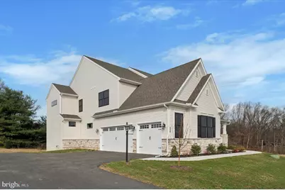 136 Janine Way, West Grove, PA 19390 - Photo 2