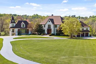 925 Drovers Ln, Chester Springs, PA 19425 - Photo 1