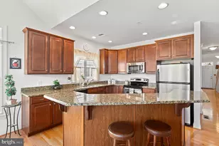 1067 Balfour Cir, Phoenixville, PA 19460 - Photo 18