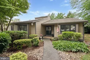 1243 Princeton Ln, West Chester, PA 19380 - Photo 2