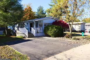 10 Ashwood Dr, Spring City, PA 19475 - Photo 2