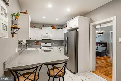 355 Emmett Street, Phoenixville, PA 19460 - Photo 2