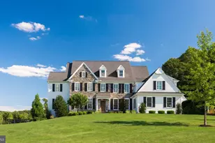 24 New Whitehorse Wy, Malvern, PA 19355 - Photo 2