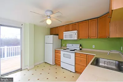 2 E High Street, Phoenixville, PA 19460 - Photo 8