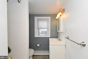 2 E High St, Phoenixville, PA 19460 - Photo 26