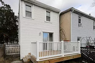 2 E High St, Phoenixville, PA 19460 - Photo 32