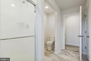 141 Four Leaf Dr, Downingtown, PA 19335 - Photo 18