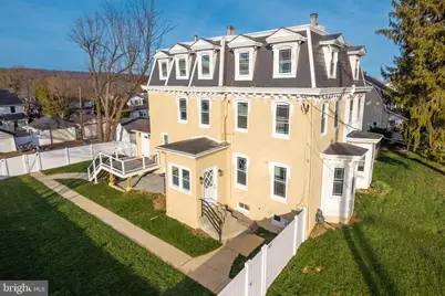 527 W Lancaster Avenue, Downingtown, PA 19335 - Photo 2