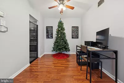 275 Old Forge Crossing, Devon, PA 19333 - Photo 8