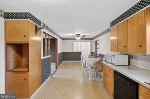 17 Penn St, Coatesville, PA 19320 - Photo 12