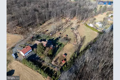 201 Pine Swamp Road, Elverson, PA 19520 - Photo 2