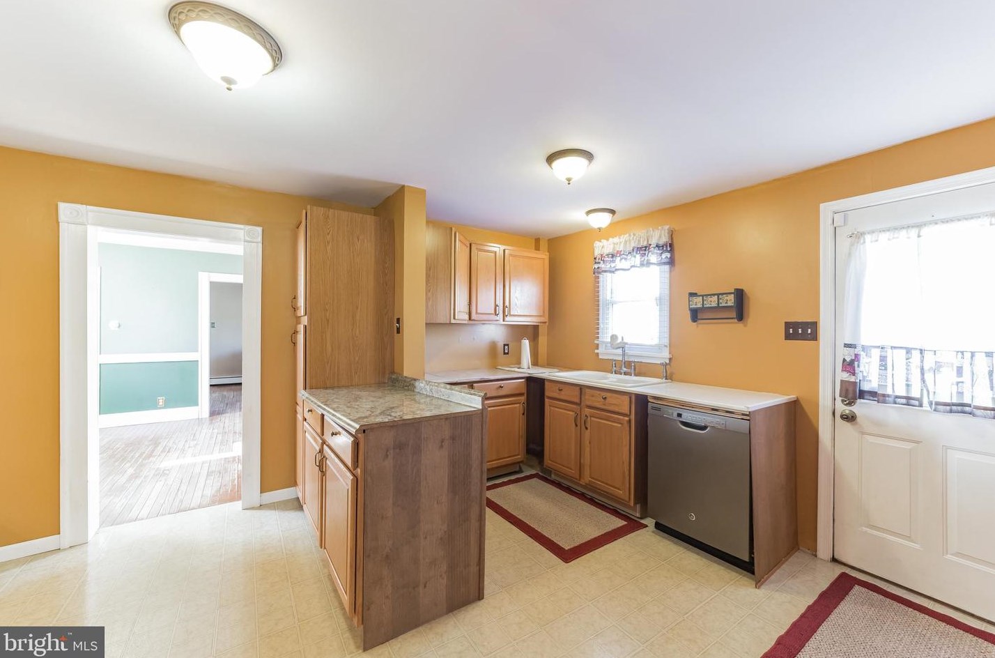 192 Old Limestone Rd, Oxford PA  19363-1053 exterior